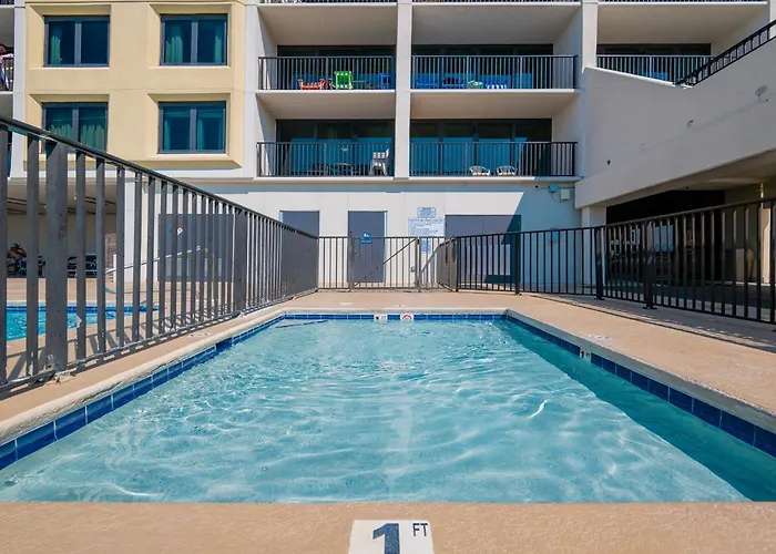 Apartment Island Winds West 876